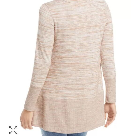 Curious high low tunic top - Picture 2 of 10